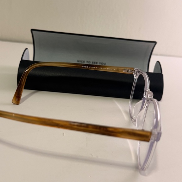 Warby Parker Bodie Blue Light Filtering Glasses - Picture 6 of 7
